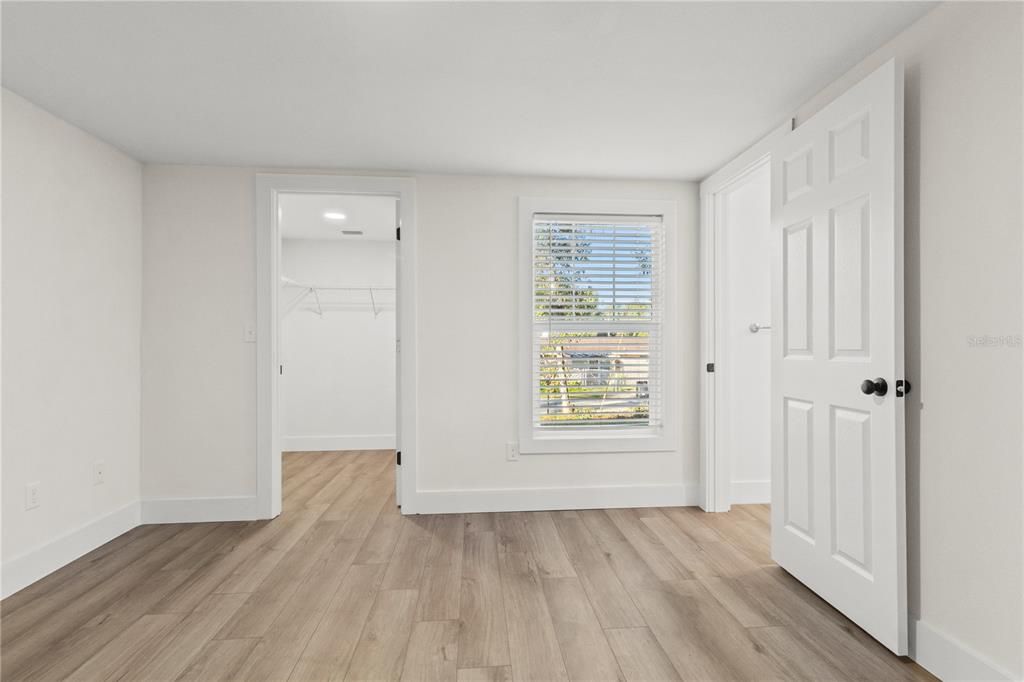 For Sale: $299,000 (3 beds, 2 baths, 1246 Square Feet)