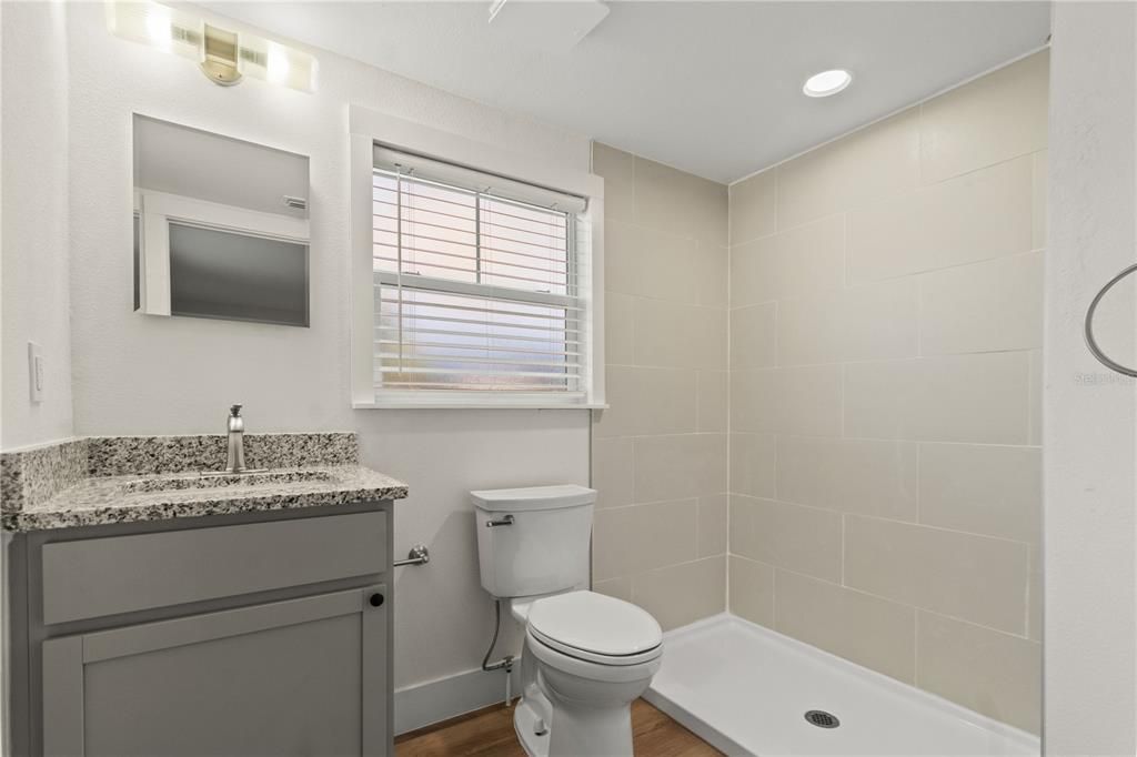 For Sale: $299,000 (3 beds, 2 baths, 1246 Square Feet)