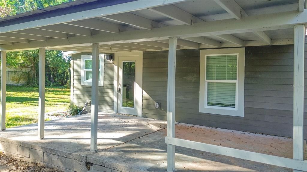 For Sale: $299,000 (3 beds, 2 baths, 1246 Square Feet)