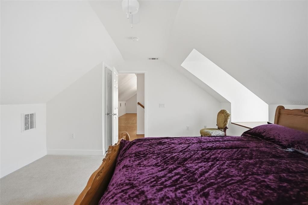 For Sale: $495,000 (5 beds, 3 baths, 2832 Square Feet)