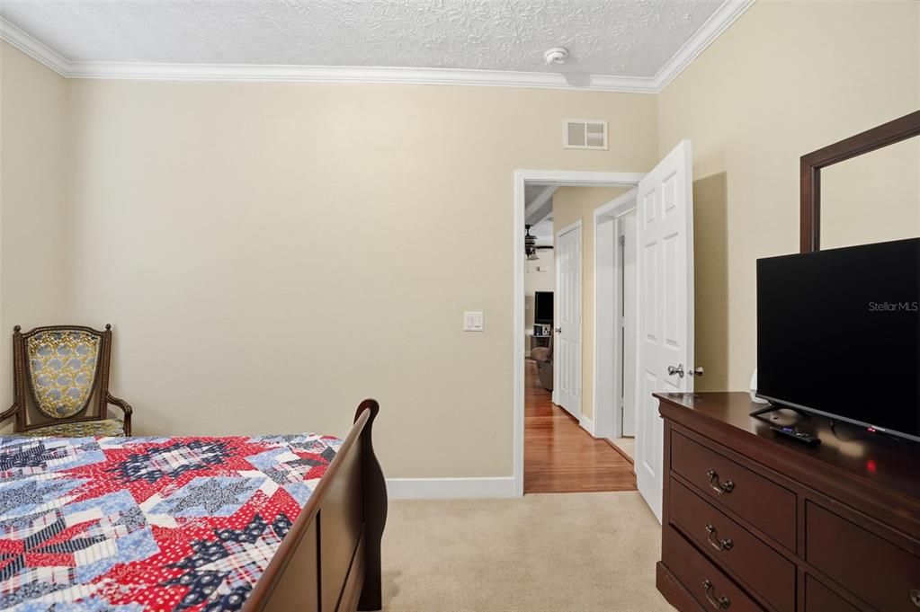 For Sale: $495,000 (5 beds, 3 baths, 2832 Square Feet)