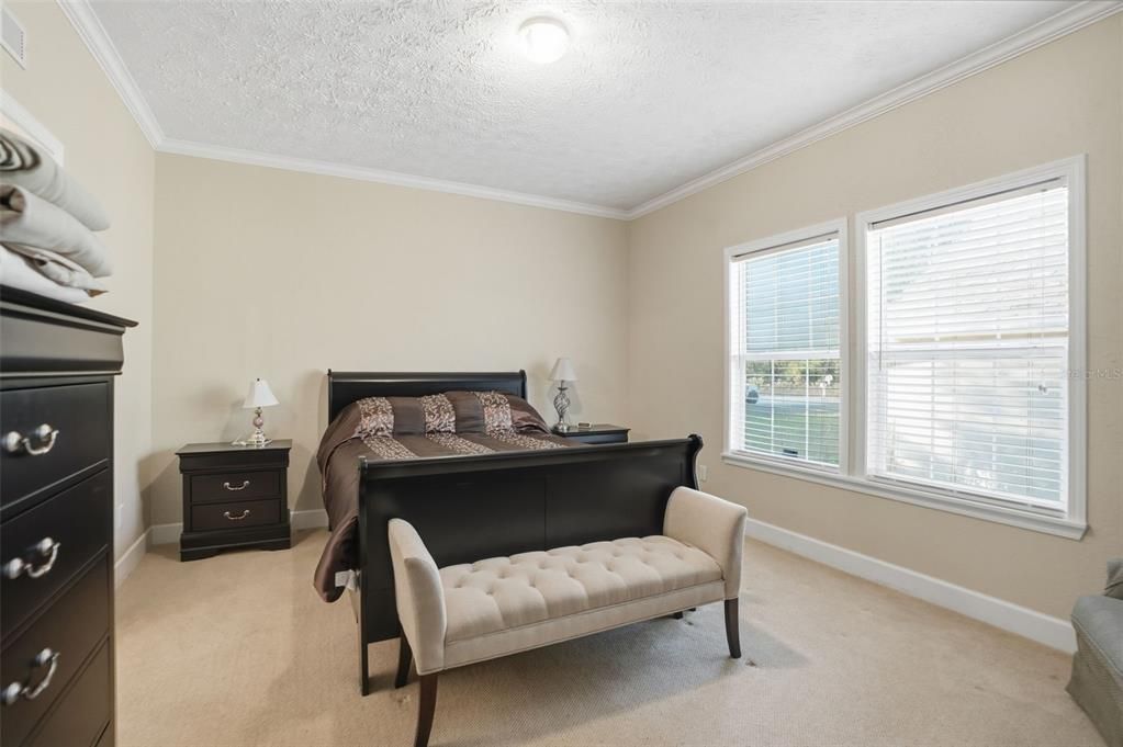 For Sale: $495,000 (5 beds, 3 baths, 2832 Square Feet)