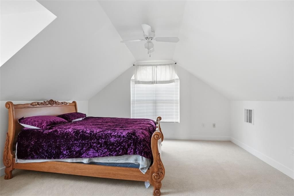 For Sale: $495,000 (5 beds, 3 baths, 2832 Square Feet)