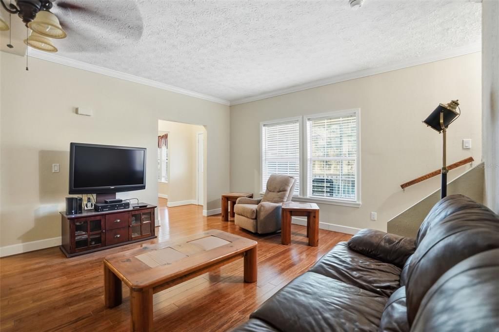 For Sale: $495,000 (5 beds, 3 baths, 2832 Square Feet)