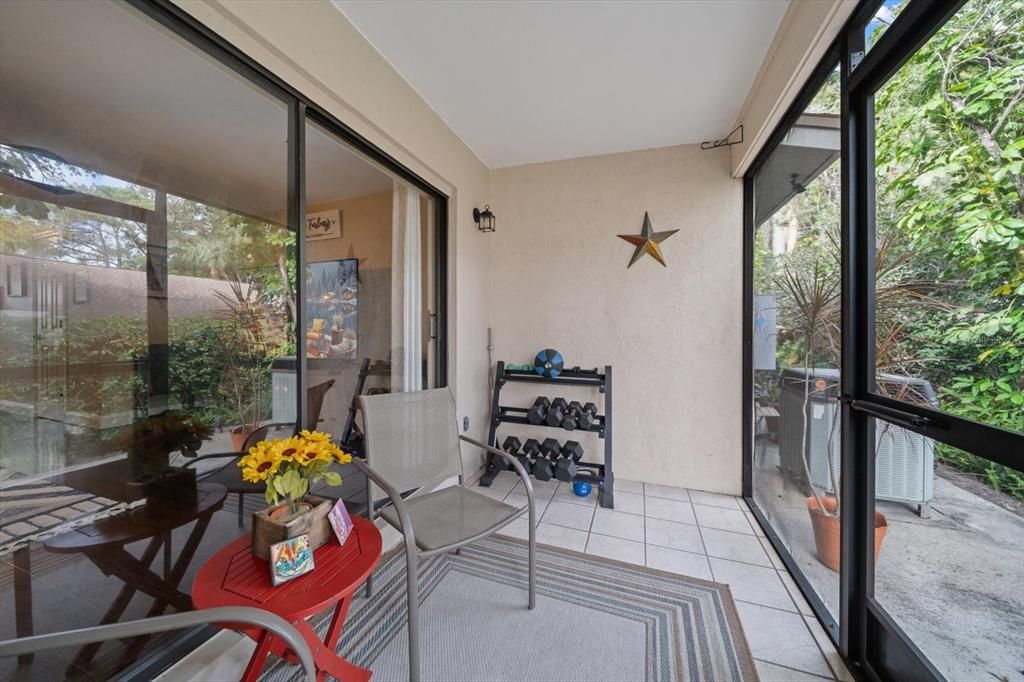 待售: $249,000 (2 贝兹, 1 浴室, 1248 平方英尺)