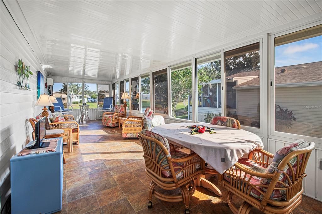 For Sale: $254,900 (2 beds, 2 baths, 1610 Square Feet)