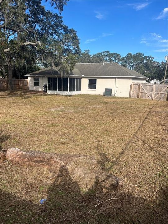 待售: $169,000 (2 贝兹, 2 浴室, 1125 平方英尺)