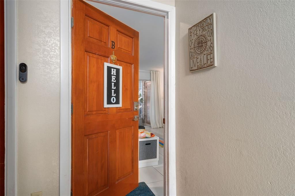 For Sale: $220,000 (2 beds, 1 baths, 1000 Square Feet)