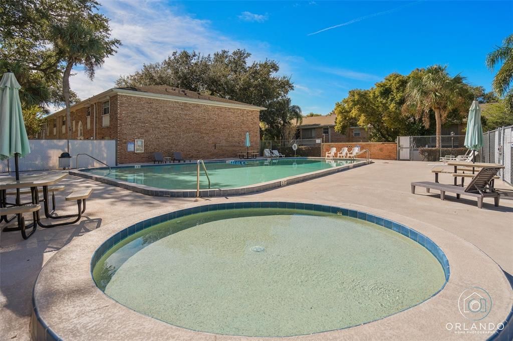 For Sale: $220,000 (2 beds, 1 baths, 1000 Square Feet)