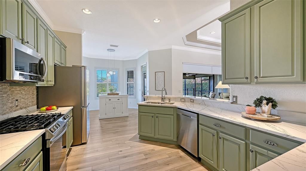 For Sale: $599,000 (3 beds, 2 baths, 2171 Square Feet)