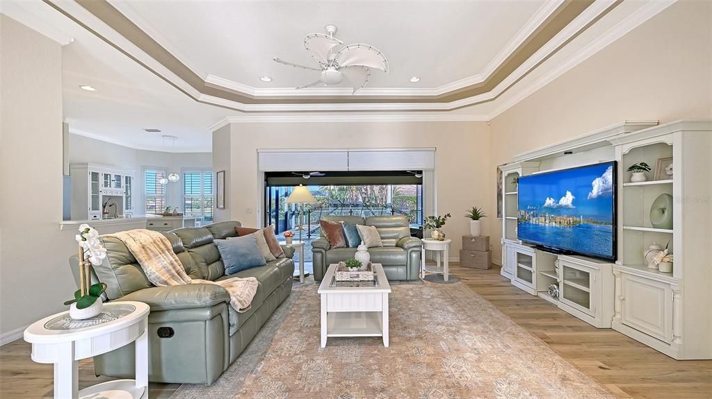 For Sale: $599,000 (3 beds, 2 baths, 2171 Square Feet)