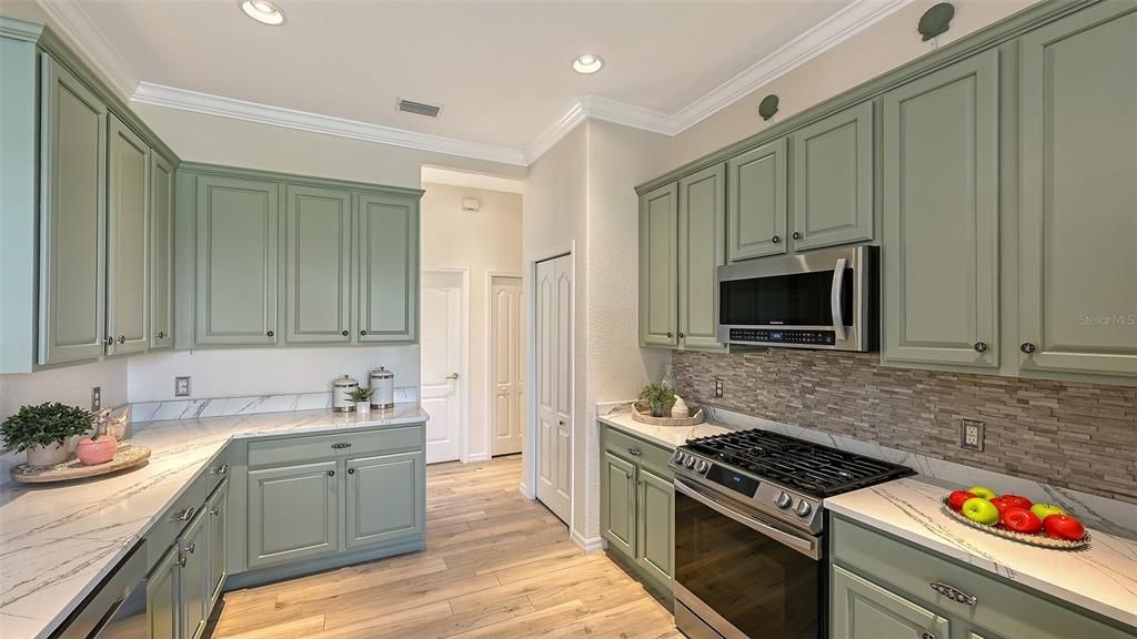 For Sale: $599,000 (3 beds, 2 baths, 2171 Square Feet)