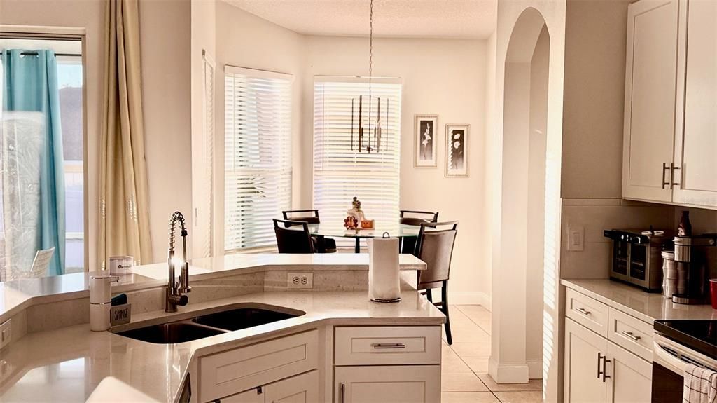 На продажу: $465,000 (4 спален, 3 ванн, 2315 Квадратных фут)