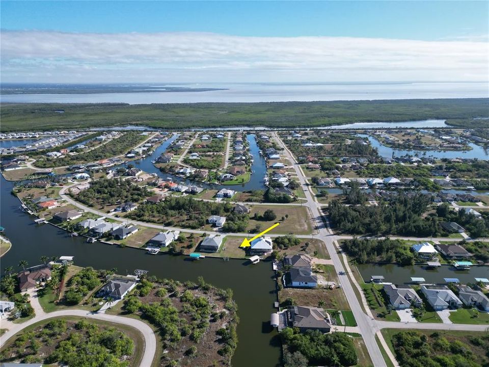 待售: $249,000 (0.23 acres)