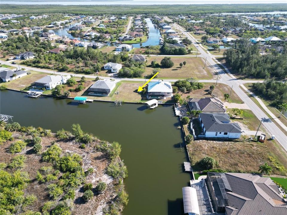 待售: $249,000 (0.23 acres)