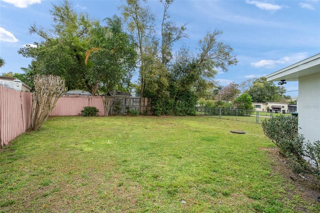 出租: $2,250 (3 贝兹, 1 浴室, 1269 平方英尺)