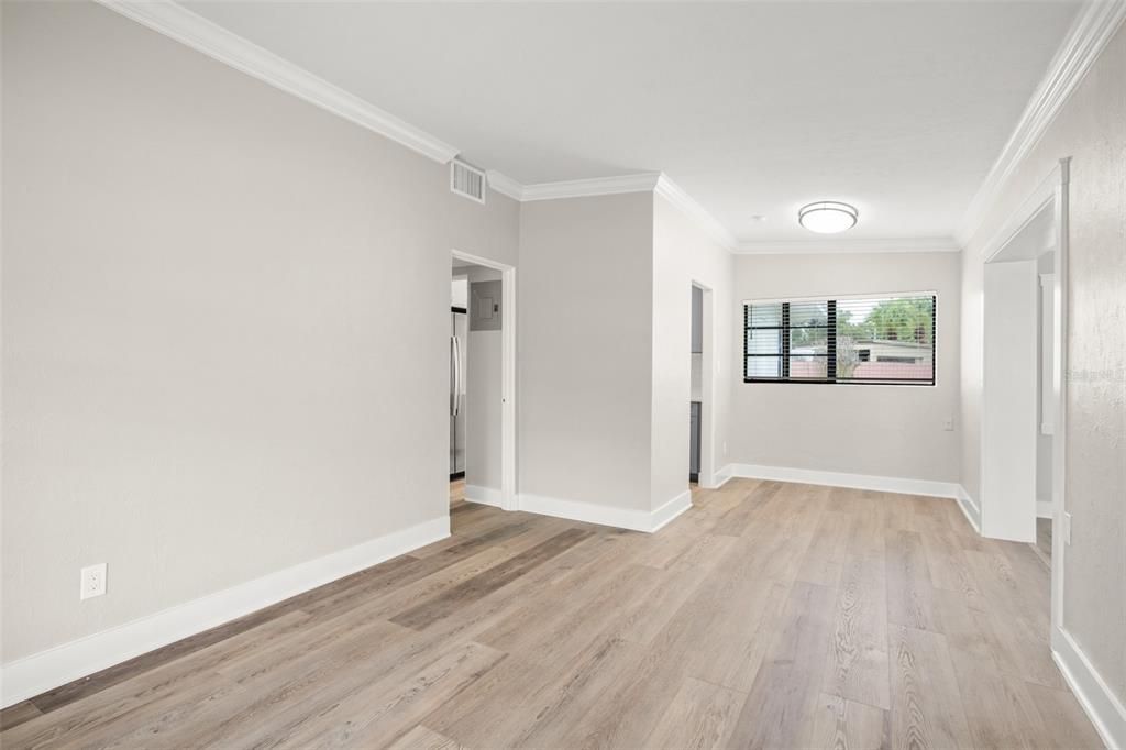 出租: $2,250 (3 贝兹, 1 浴室, 1269 平方英尺)