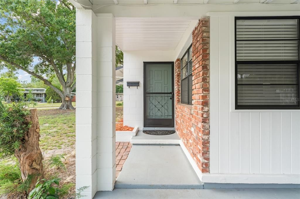 出租: $2,250 (3 贝兹, 1 浴室, 1269 平方英尺)