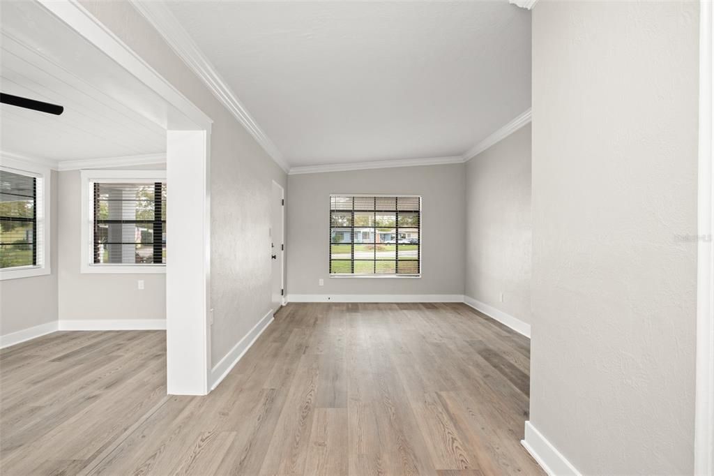 出租: $2,250 (3 贝兹, 1 浴室, 1269 平方英尺)