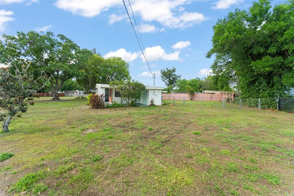 出租: $2,250 (3 贝兹, 1 浴室, 1269 平方英尺)