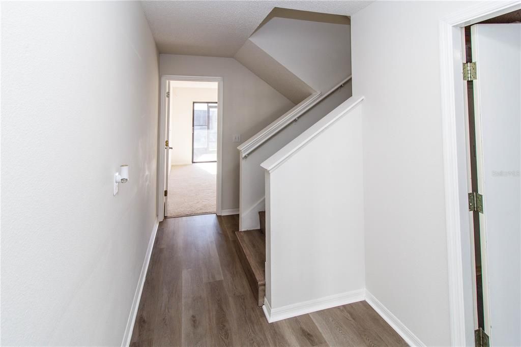 待售: $314,900 (3 贝兹, 2 浴室, 1114 平方英尺)