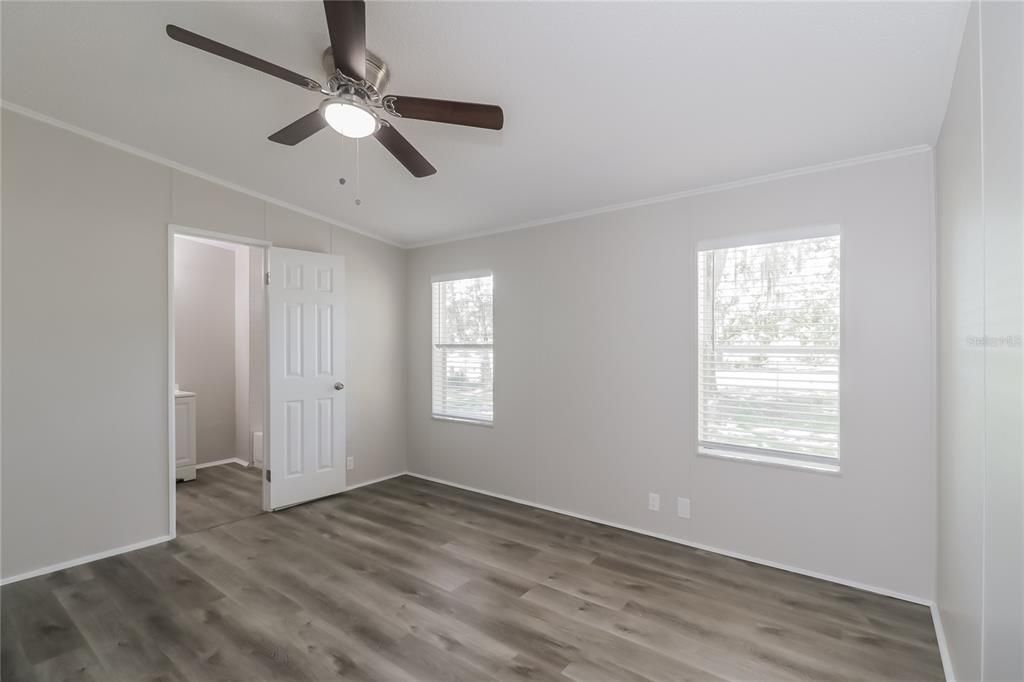 出租: $1,825 (3 贝兹, 2 浴室, 1296 平方英尺)