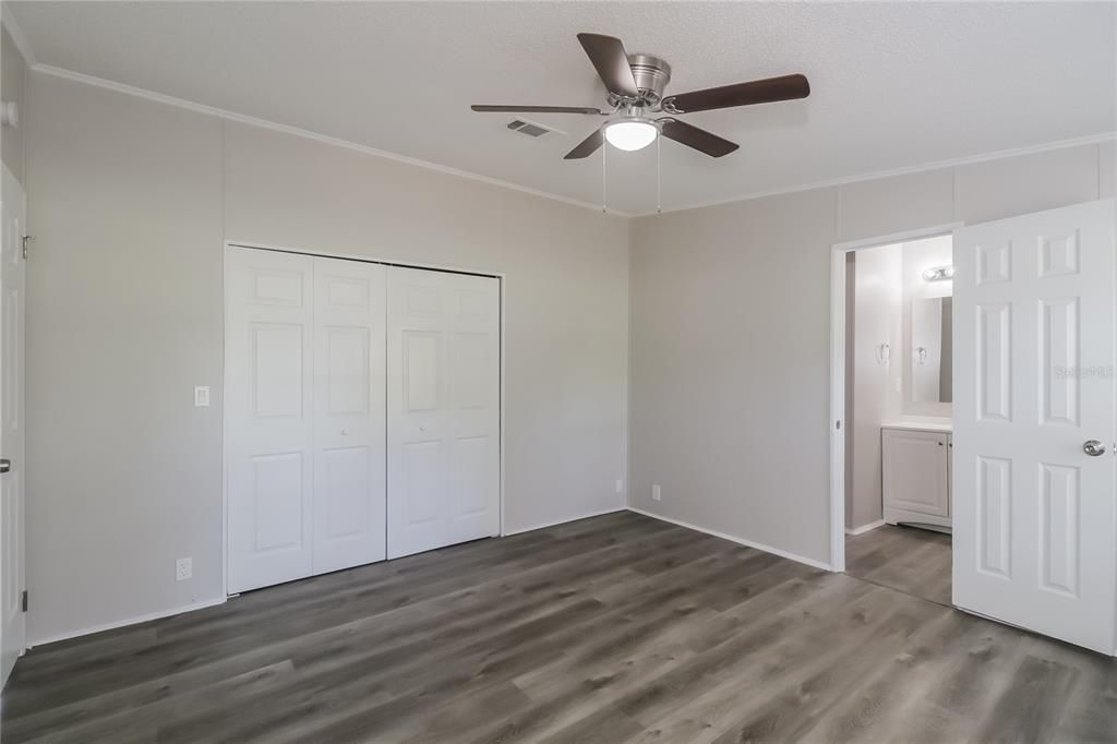 出租: $1,825 (3 贝兹, 2 浴室, 1296 平方英尺)