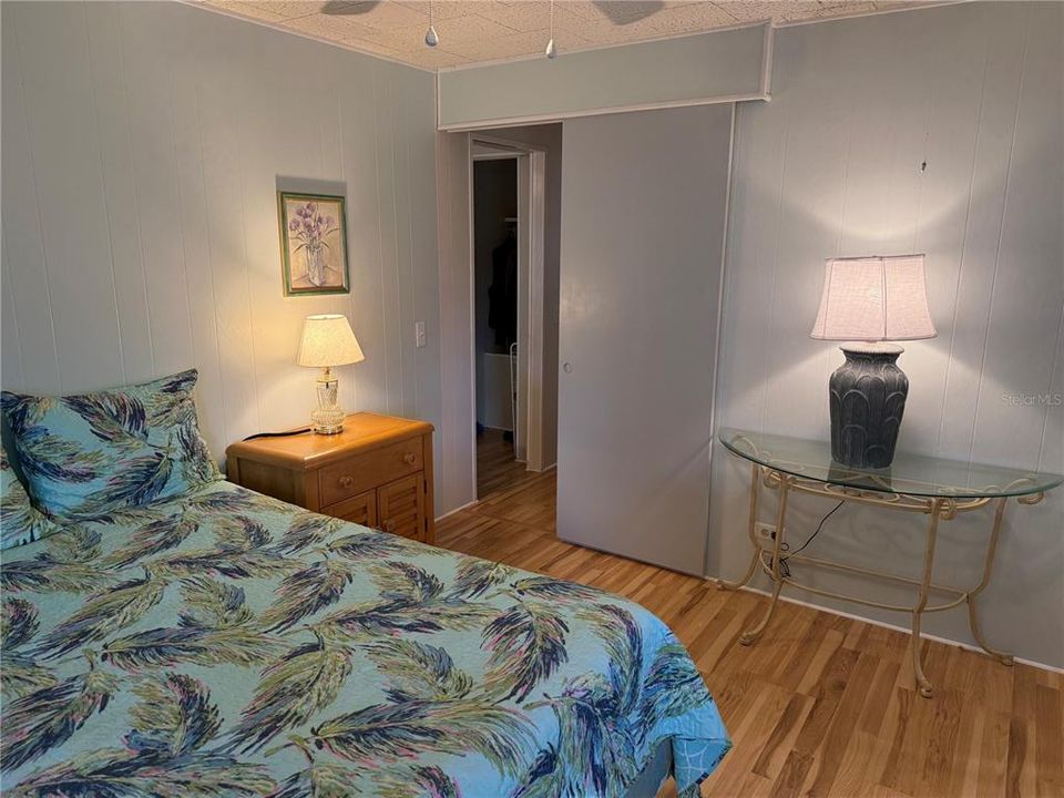 待售: $129,900 (2 贝兹, 2 浴室, 1104 平方英尺)