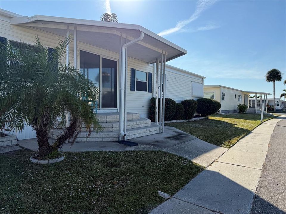 待售: $129,900 (2 贝兹, 2 浴室, 1104 平方英尺)