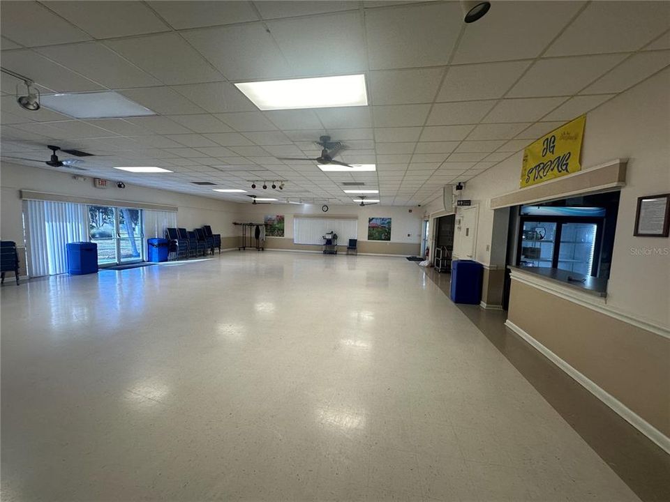 待售: $129,900 (2 贝兹, 2 浴室, 1104 平方英尺)