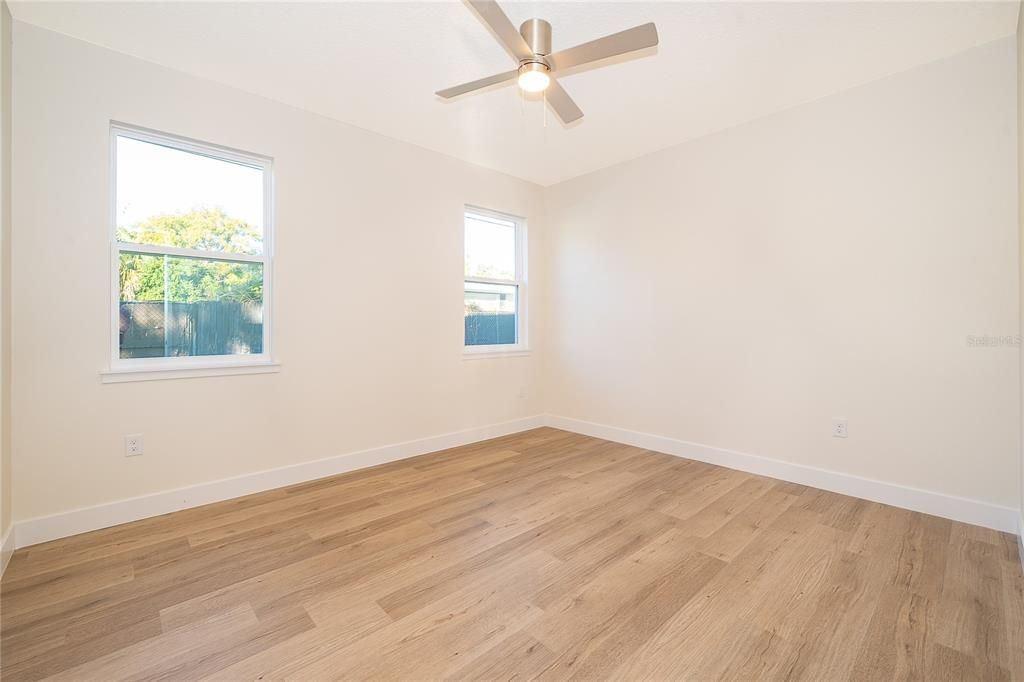 En Venta: $479,000 (4 camas, 3 baños, 1957 Pies cuadrados)