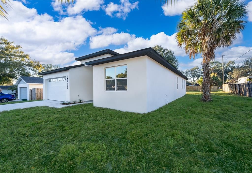 En Venta: $479,000 (4 camas, 3 baños, 1957 Pies cuadrados)