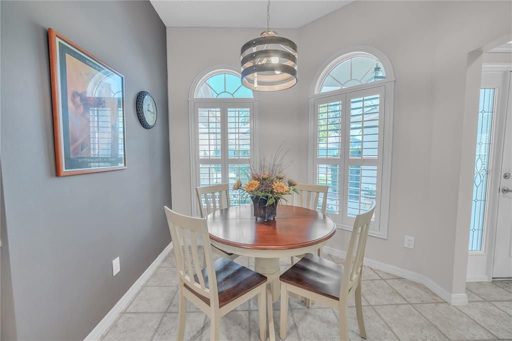 En Venta: $555,000 (3 camas, 2 baños, 1918 Pies cuadrados)