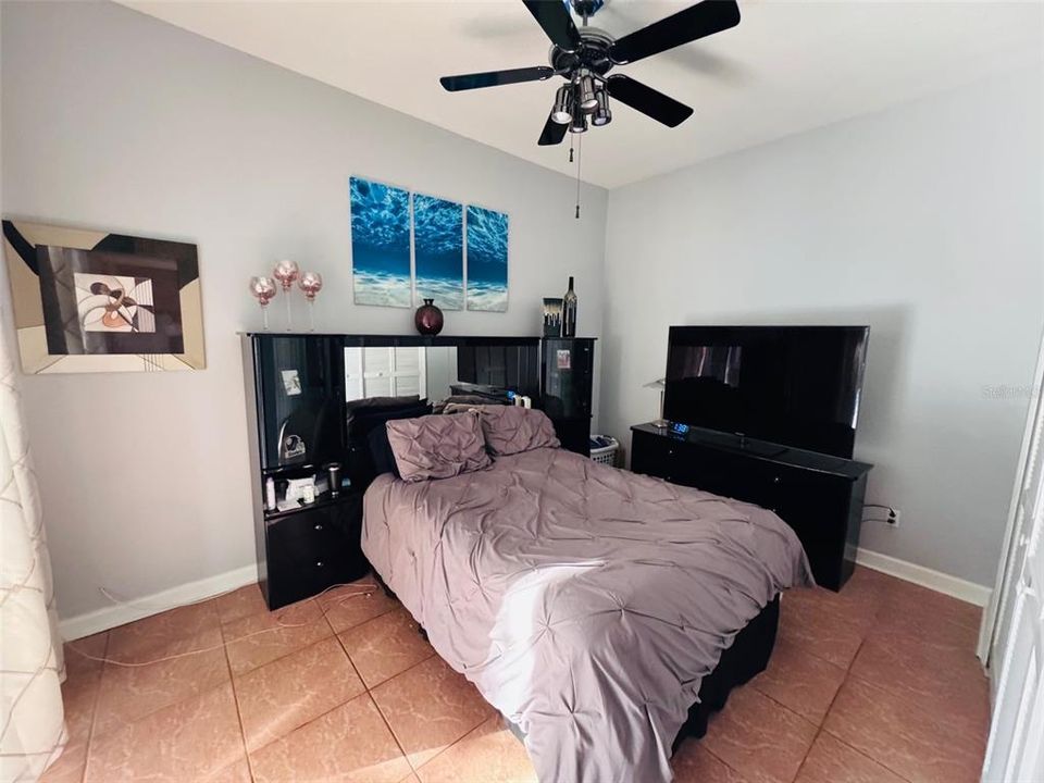 На продажу: $500,000 (4 спален, 2 ванн, 1999 Квадратных фут)