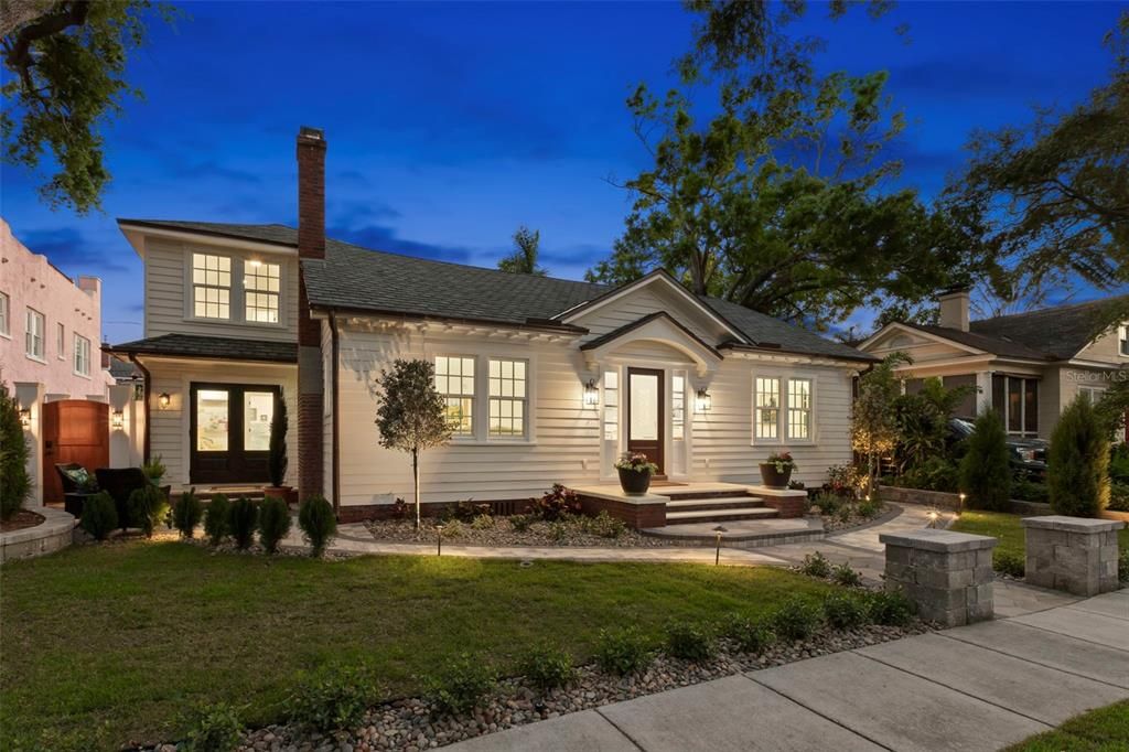 For Sale: $1,495,000 (3 beds, 3 baths, 1713 Square Feet)