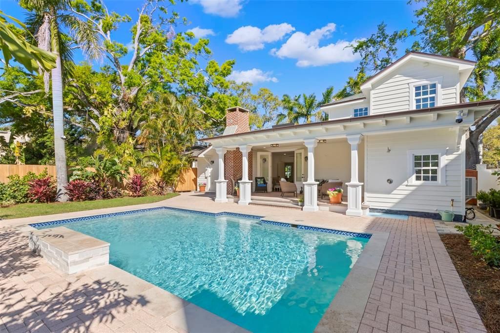 For Sale: $1,495,000 (3 beds, 3 baths, 1713 Square Feet)