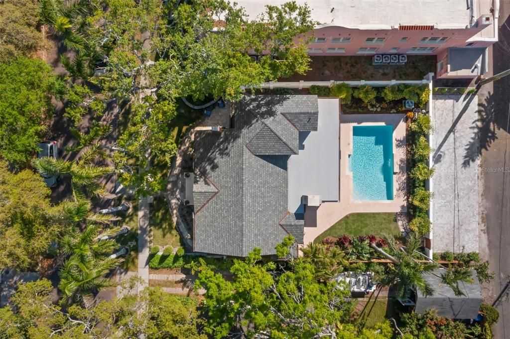 For Sale: $1,495,000 (3 beds, 3 baths, 1713 Square Feet)