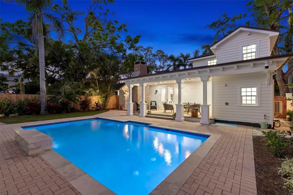 For Sale: $1,495,000 (3 beds, 3 baths, 1713 Square Feet)