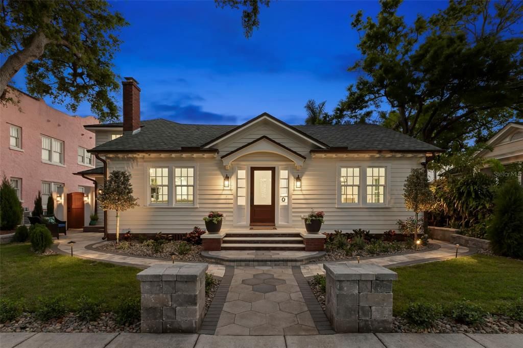 For Sale: $1,495,000 (3 beds, 3 baths, 1713 Square Feet)