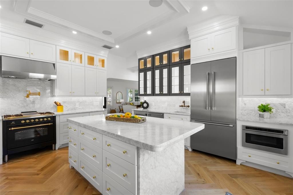 For Sale: $1,495,000 (3 beds, 3 baths, 1713 Square Feet)