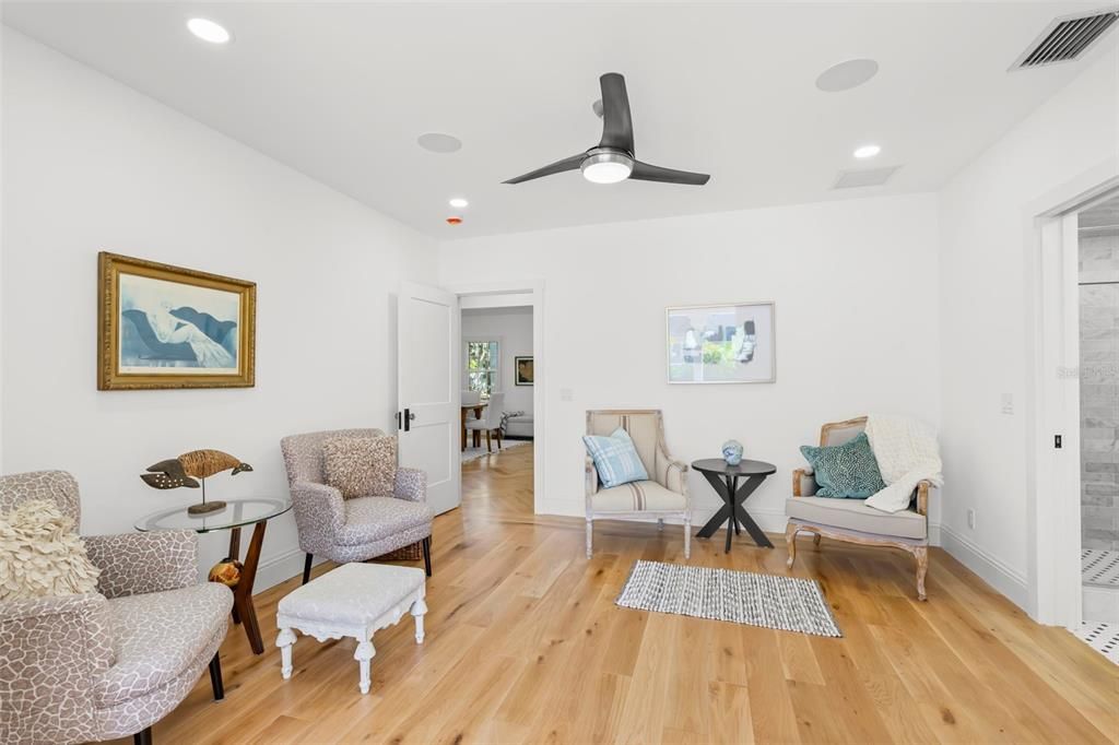 For Sale: $1,495,000 (3 beds, 3 baths, 1713 Square Feet)