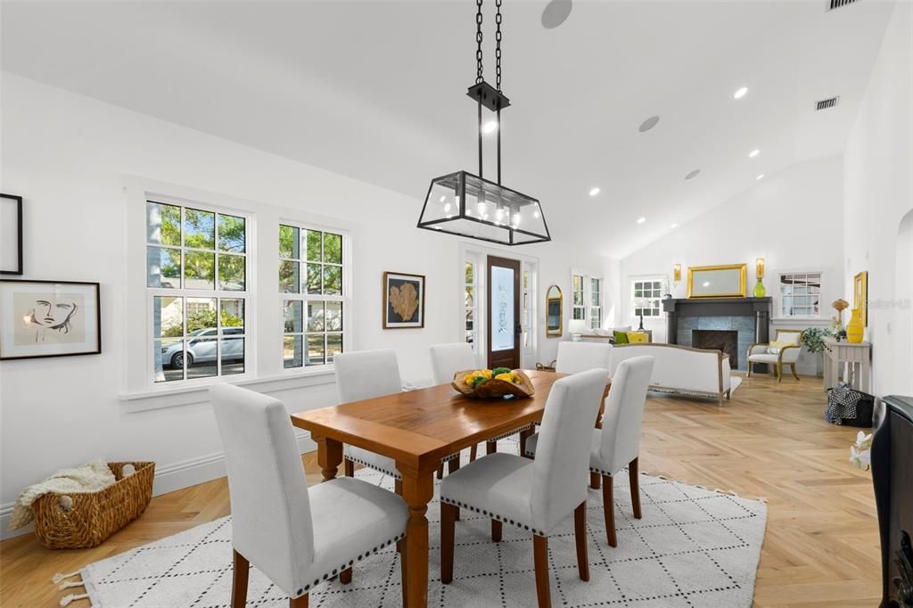 For Sale: $1,495,000 (3 beds, 3 baths, 1713 Square Feet)