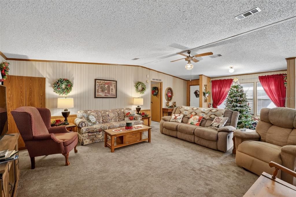 На продажу: $650,000 (3 спален, 2 ванн, 1760 Квадратных фут)