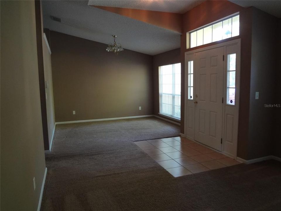 出租: $1,750 (3 贝兹, 2 浴室, 1825 平方英尺)