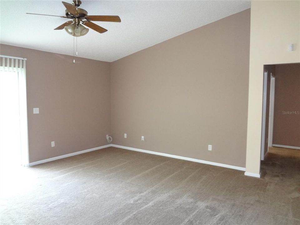 出租: $1,750 (3 贝兹, 2 浴室, 1825 平方英尺)