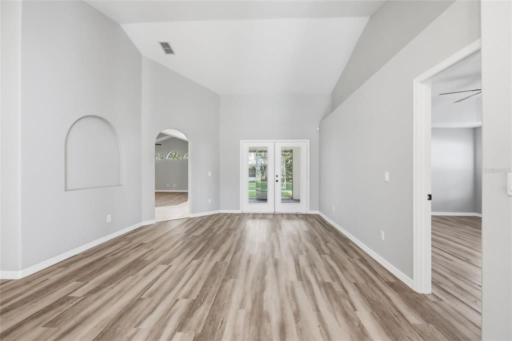 For Sale: $435,000 (3 beds, 2 baths, 2020 Square Feet)