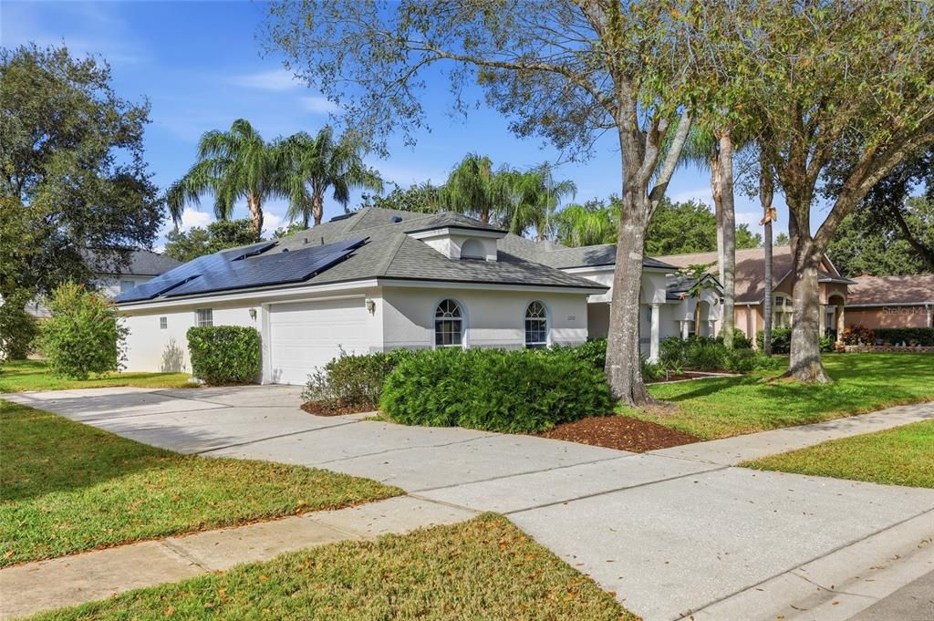 For Sale: $435,000 (3 beds, 2 baths, 2020 Square Feet)