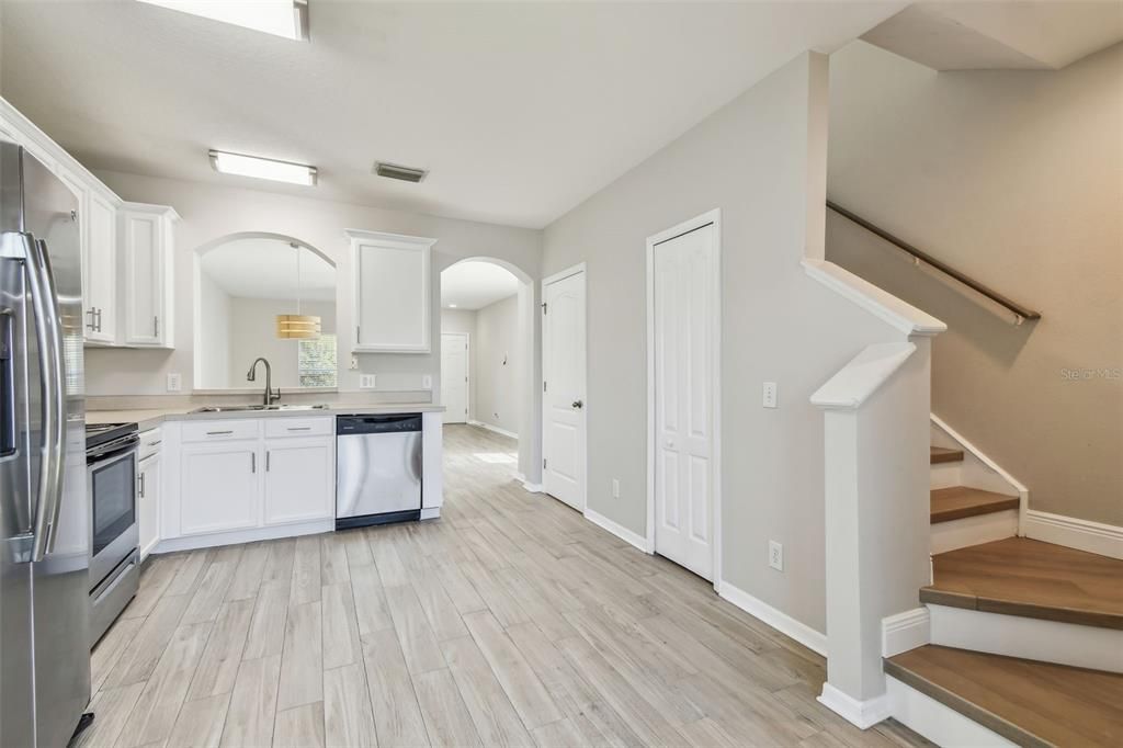 В аренду: $1,850 (2 спален, 2 ванн, 1240 Квадратных фут)