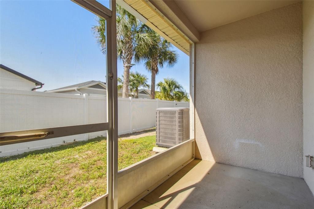 В аренду: $1,850 (2 спален, 2 ванн, 1240 Квадратных фут)