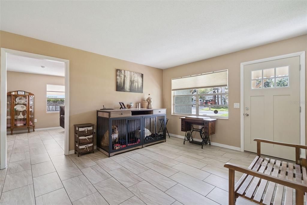 En Venta: $398,400 (3 camas, 2 baños, 1770 Pies cuadrados)